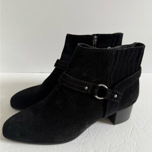Essex Lane Black Ankle Booties Boots Real Suede Women Size 11